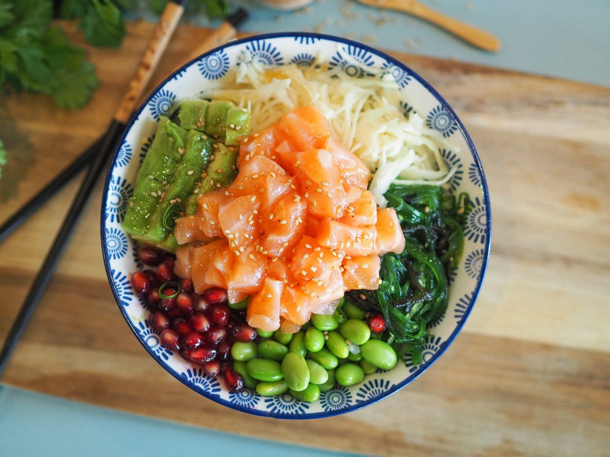 Poké bowl saumon livré au bureau